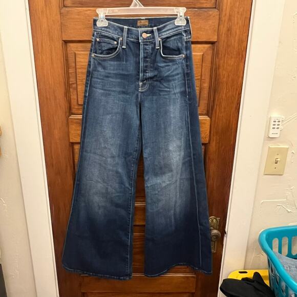 MOTHER The Tomcat Roller 
Dark Blue Flare Jeans - Picture 1 of 16